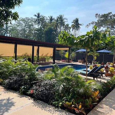 Natura Hotel & Villas Zihuatanejo Exterior foto