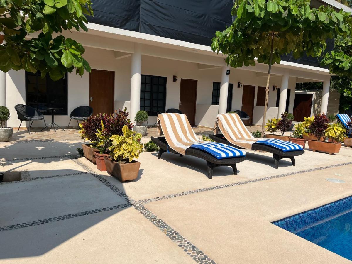 Natura Hotel & Villas Zihuatanejo Exterior foto