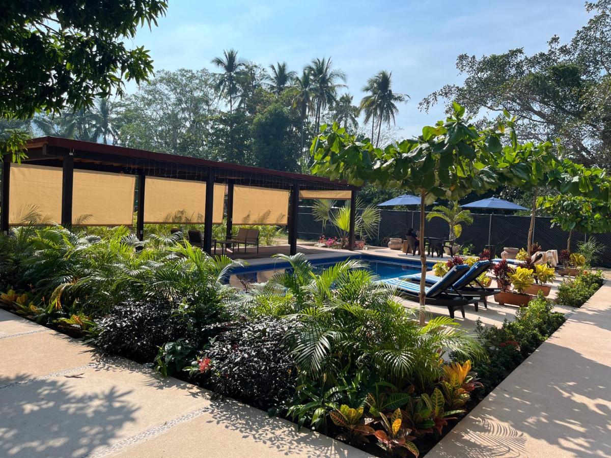 Natura Hotel & Villas Zihuatanejo Exterior foto